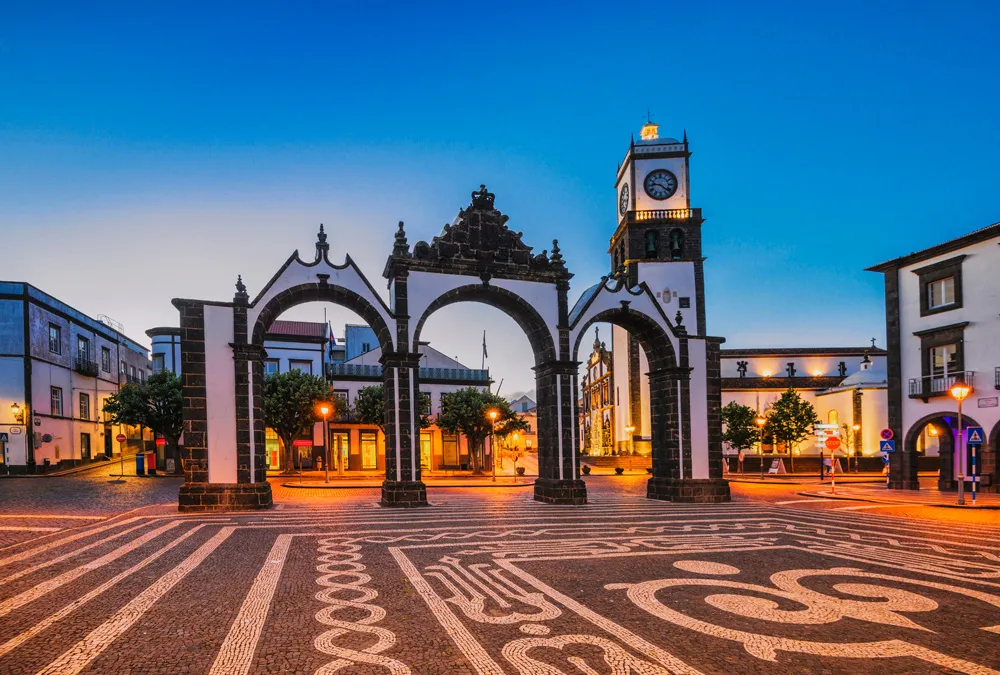 Portas da Cidade, Ponta Delgada, Portugal | © sack