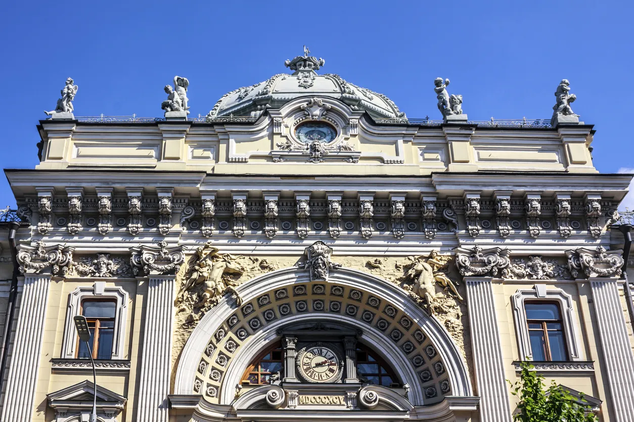 Façade de Bains Sandounovskie l’un des plus vieux banyas de Moscou et le plus beau © iStock / InnaPoka