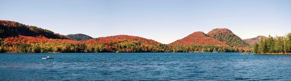Laurentides©iStockphoto/Adam Korzekwa