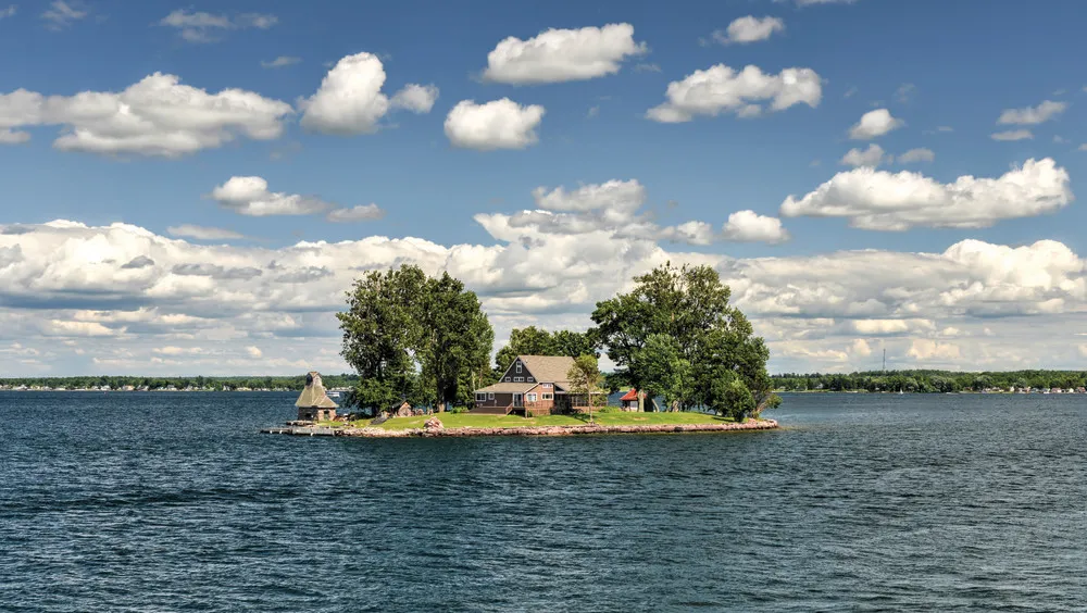 Les Mille-Îles | iStockphoto.com/demerzel21